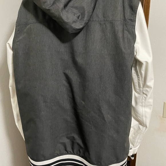 Jacket - Picture 2 of 4